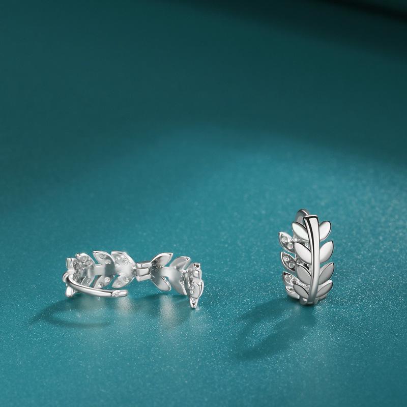 Korean Version of The Same Versatile Fashion Zircon Wheat Ear Buckle Women's Light Luxury Niche Design High-quality Earrings