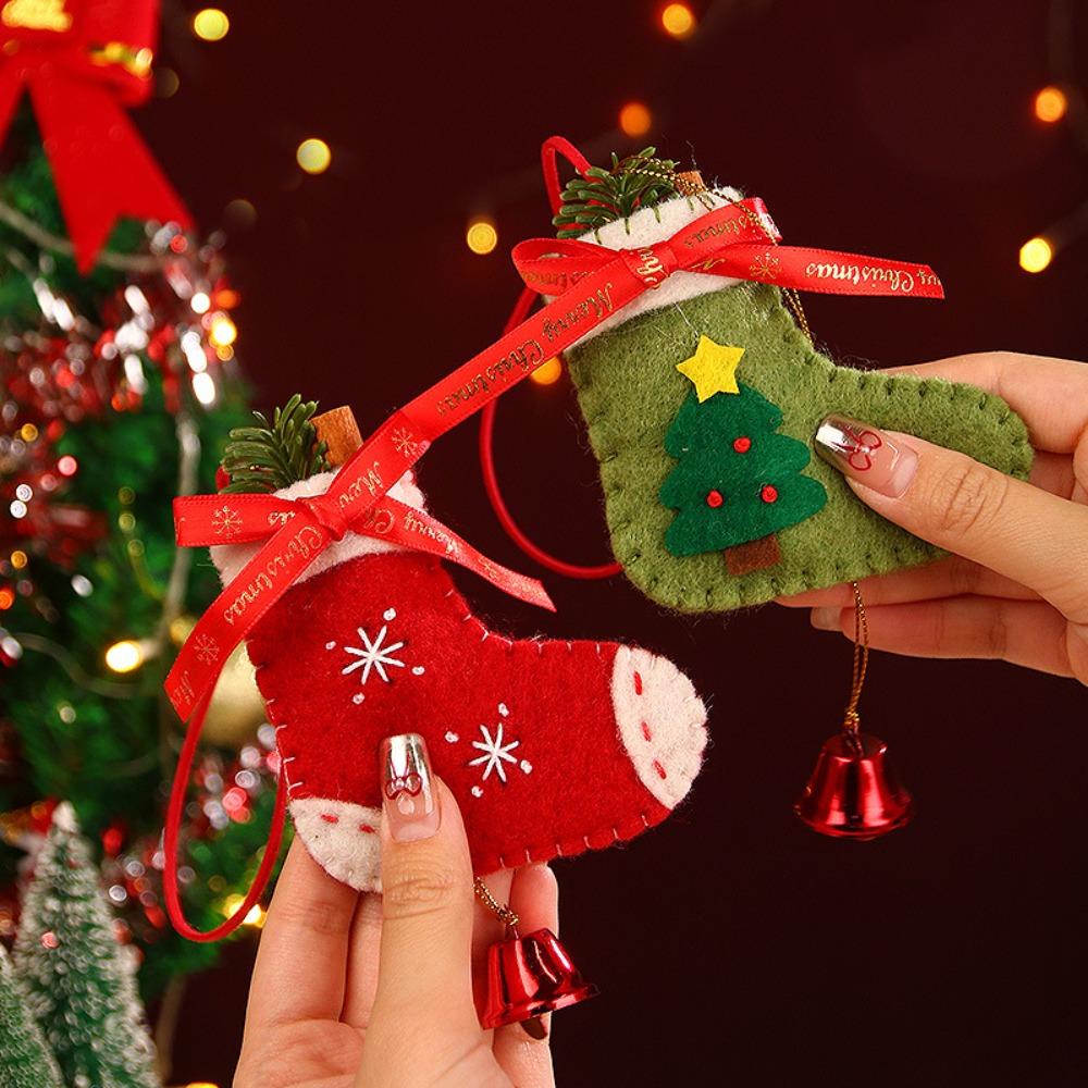 

Cartoon Felt Christmas Tree Pendant Exquisite DIY Xmas Decoration Cute with Wind Chime Xmas Hanging Decorations Kids