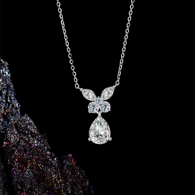 Super Love Butterfly Necklace Women Full Inlay 2ct White Moissanite Fashionable High-end