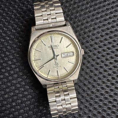 Used SEIKO TYPE  7546-7050 Watch