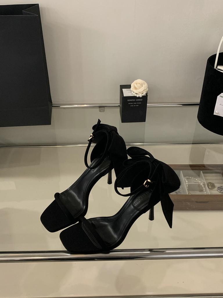 2025 Summer New Square Head Open-toed French Temperament Fairy Style Stiletto Bow Banquet Sandals Woman