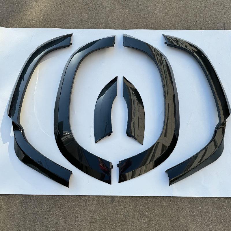 Gloss Black Widened Wheel Arches for New Defender 110/90 - Black Warrior Upgrade