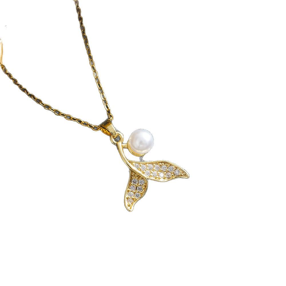 Elegant Pearl Fishtail Necklace: Versatile Light Luxury Niche Design for Women, Clavicle Chain for Summer