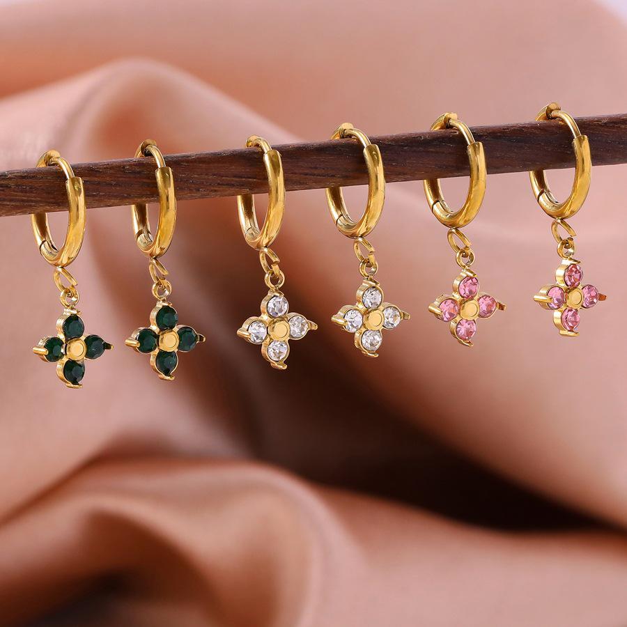 Exquisite 18K Gold Four-Leaf Clover Diamond Earrings for Women - Light Luxury Fashion Style