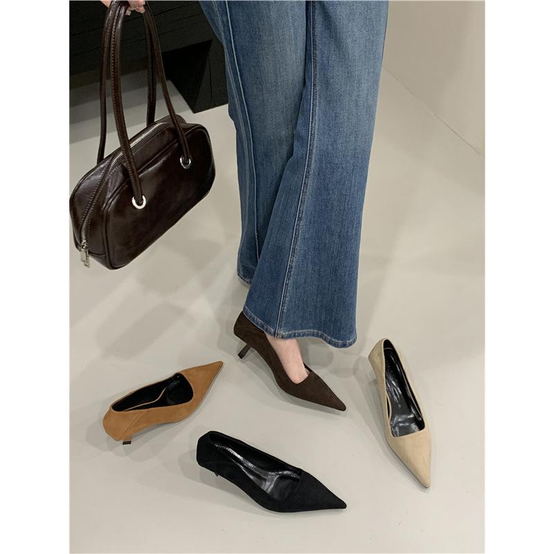 Damen High Heels Herbst 2025 neu Feenstil dünner Absatz spitze Zehenpartie flacher Ausschnitt mittlerer Absatz Einzelne Schuhe Pendler Arbeitsschuhe Damen