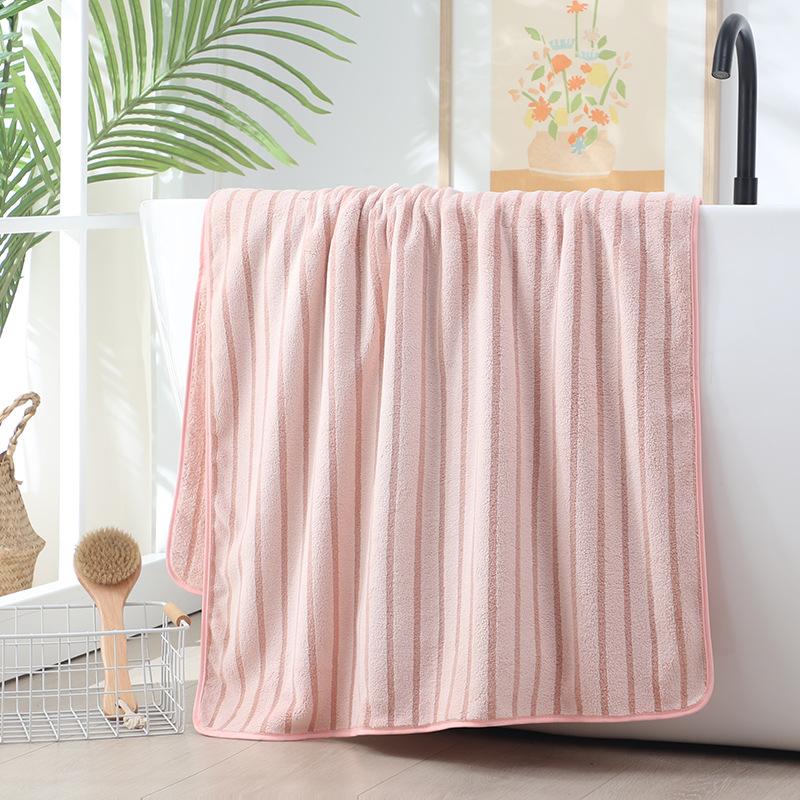 Stripe Bath Towel  , Soft, Absorbent, Quick-Drying, Refreshing & Durable. The Nap Blanket Is Very Suitable for Home, Beach And Outdoor Use