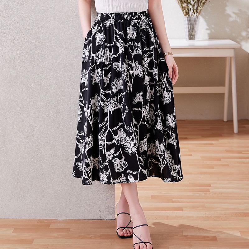 Women's Summer Floral Chiffon A-Line Skirt: Stylish, Fashionable, Elastic Waist, Flattering Design