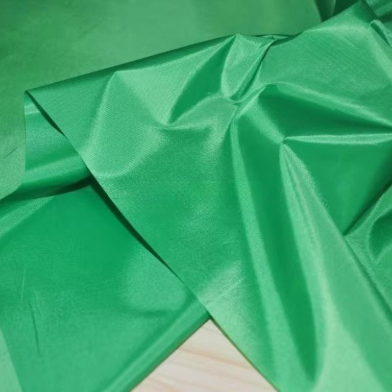 

190T Поліестер Тафта PU Покриття Легка Водонепроникна Тканина для Наметів-Парасольок Вітрозахисна та Пилозахисна Тканина Тканина для Кольорових Прапорів для Кайтів 100x150cm