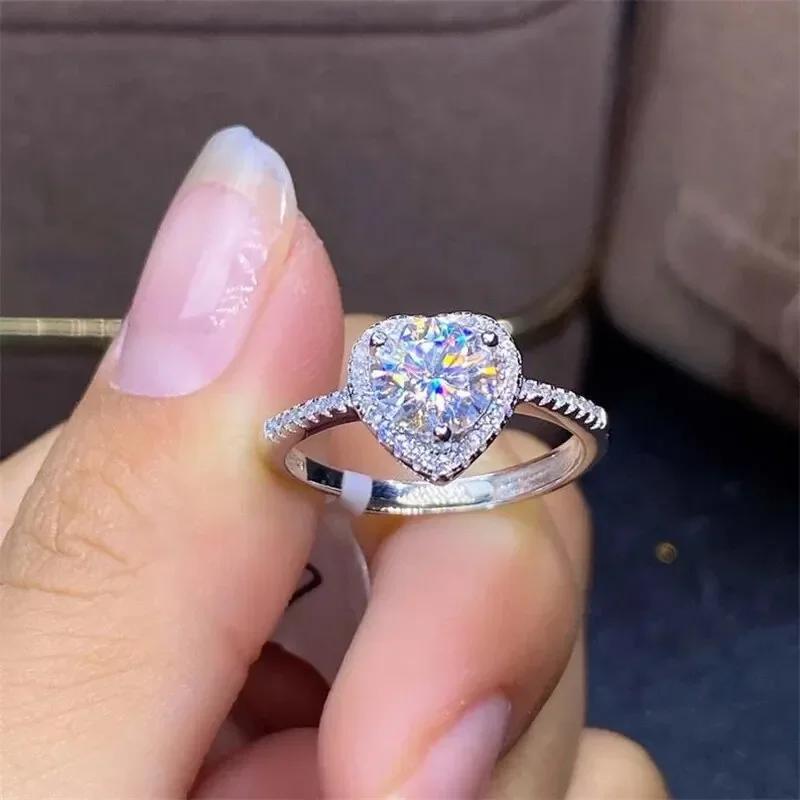 New Fashionable and Simple Love Zircon Ring for Women's Wedding Engagement Ring Exquisite Festival Gift