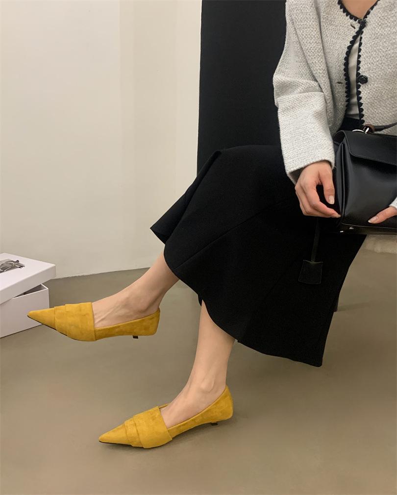 French temperament socialite yellow suede single shoes women's shoes 2025 new spring, autumn and winter pointed thin heel low heel shoes