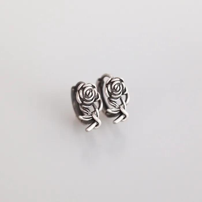 M.m.e_24 EARRING