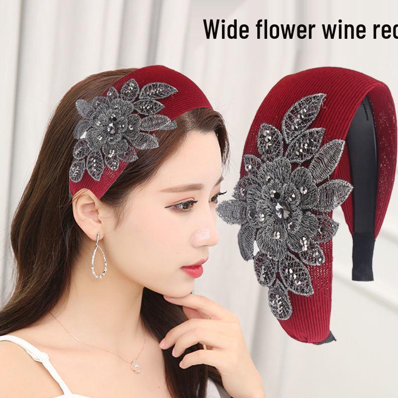 Elegant Wide-Brim Flower Headband – Breathable, Non-Slip Hair Accessory for Women