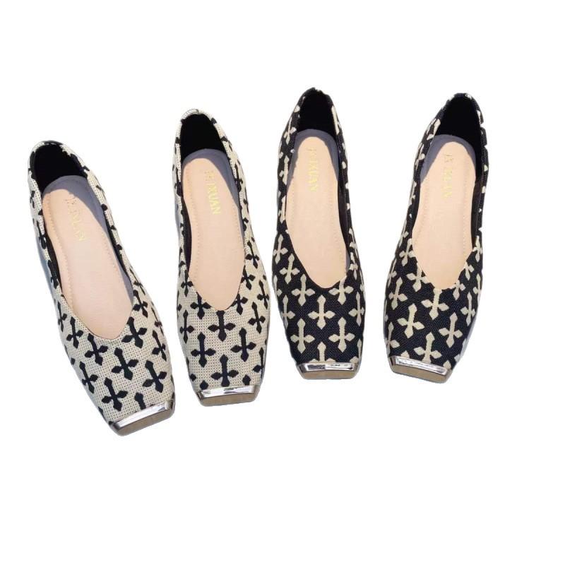 Soft-soled flat shoes square head non-slip flat-soled single shoes 2025 iron head new cloth versatile shallow mouth Doudou shoes