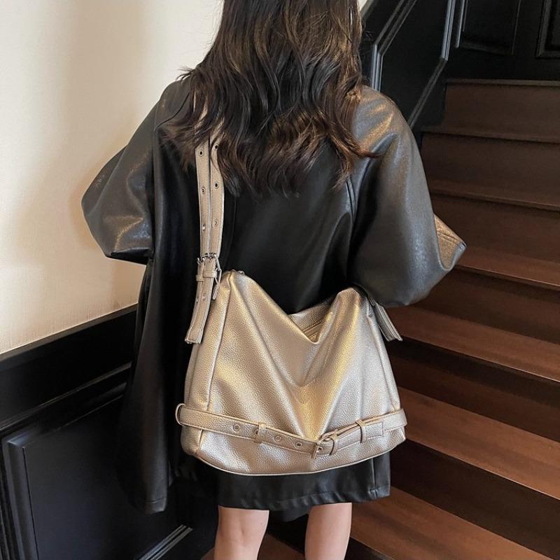 Large Capacity Shoulder Bag Women's New Autumn and Winter Fashion Messenger Bag Versatile Commuter Tote Bag