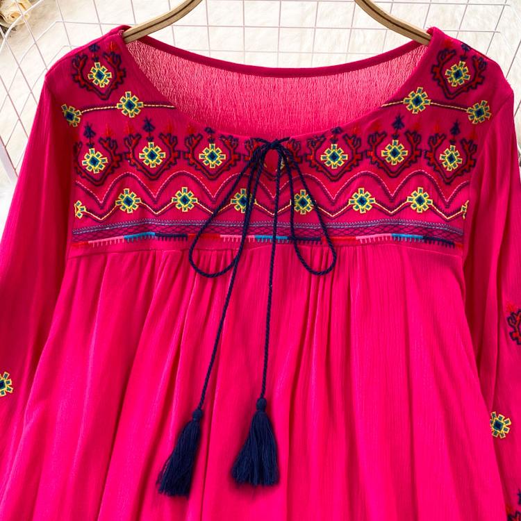 Embroidery Flower Spring Women Blouse Vintage Ethnic Lantern Long Sleeved Oneck Loose Cotton Linen Shirt Casual Top D5082