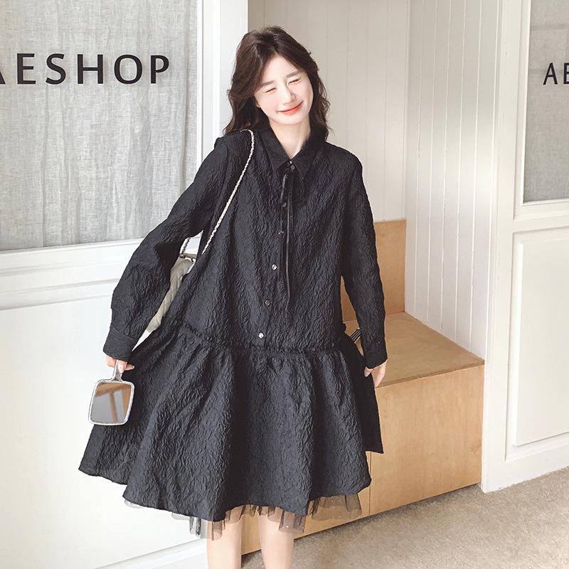Elegant Petite Black Pleated Lapel Dress: Spring 2025 French Style Slimming Shirt Design for Women S