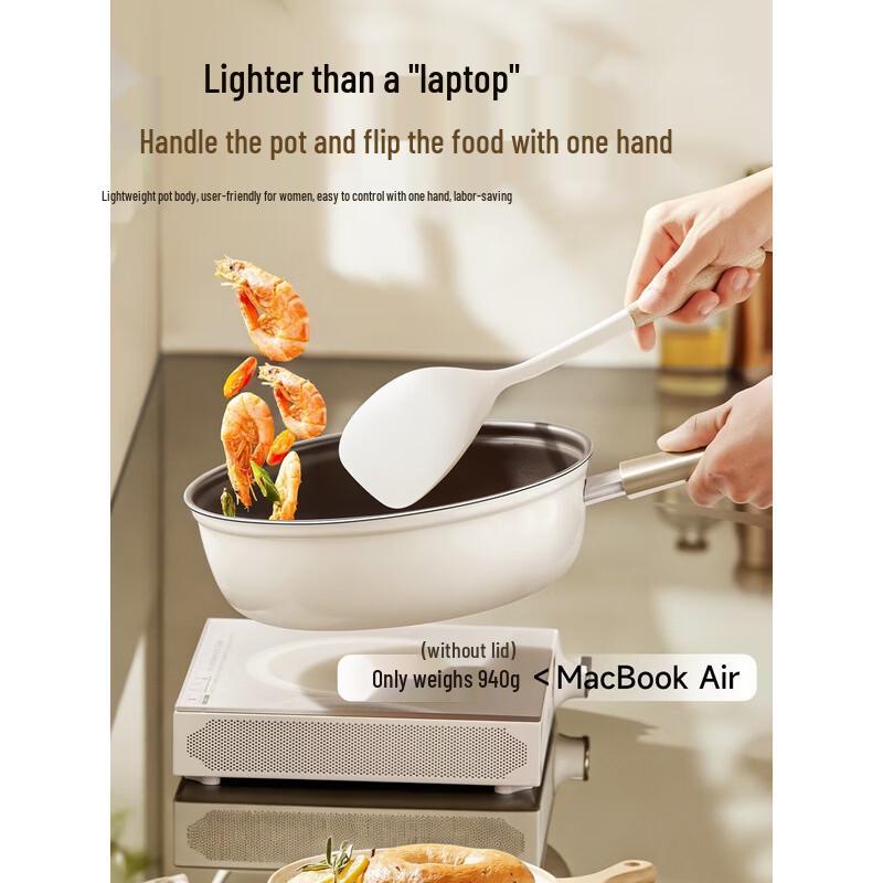 Bear Non-Stick Titanium Frying Pan 26cm