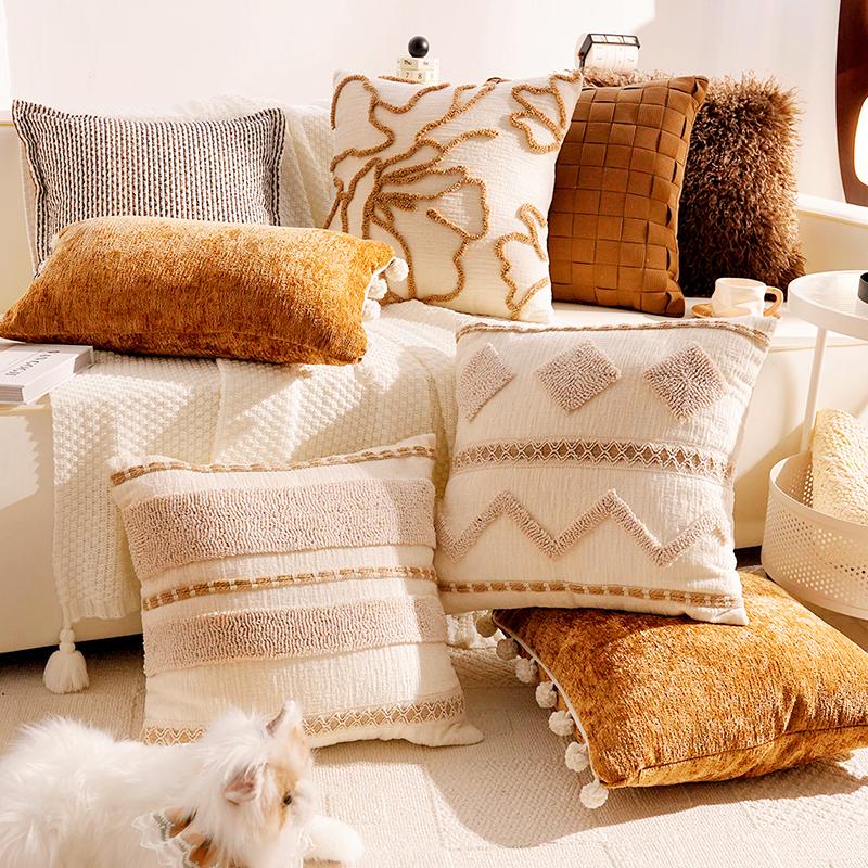 Simple Living Room Throw Pillow Luxurious and Sophisticated Brown Throw Pillow Retro Sofa Throw Blanket Bedding Cushion Plush