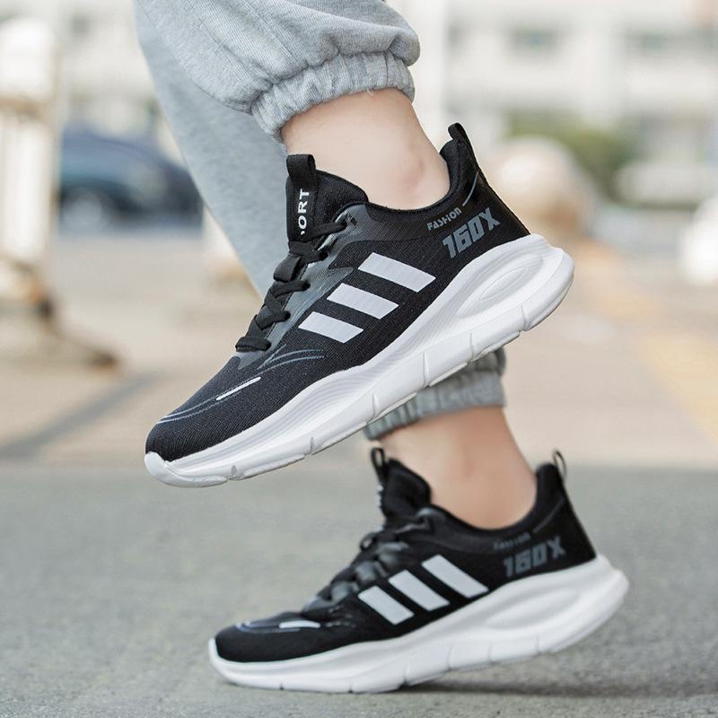 New fashion couple shoes trendy mesh breathable youth sports and leisure shoes lightweight men's shoes