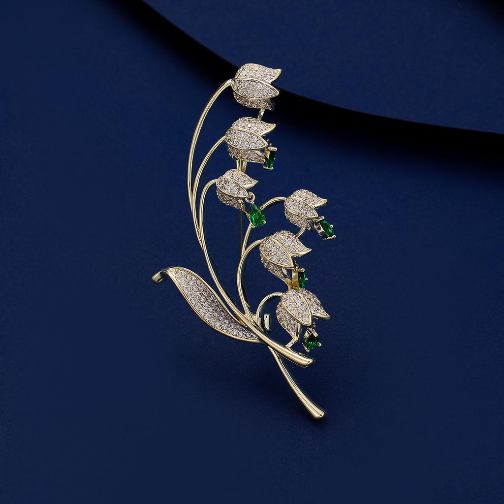 SUYU Trend Mody Elegancka Broszka Inkrustowana Cyrkoniami Luksusowa Broszka Damska Akcesoria do Płaszcza Pin Broszka Kwiatek Dzwonka Prezent