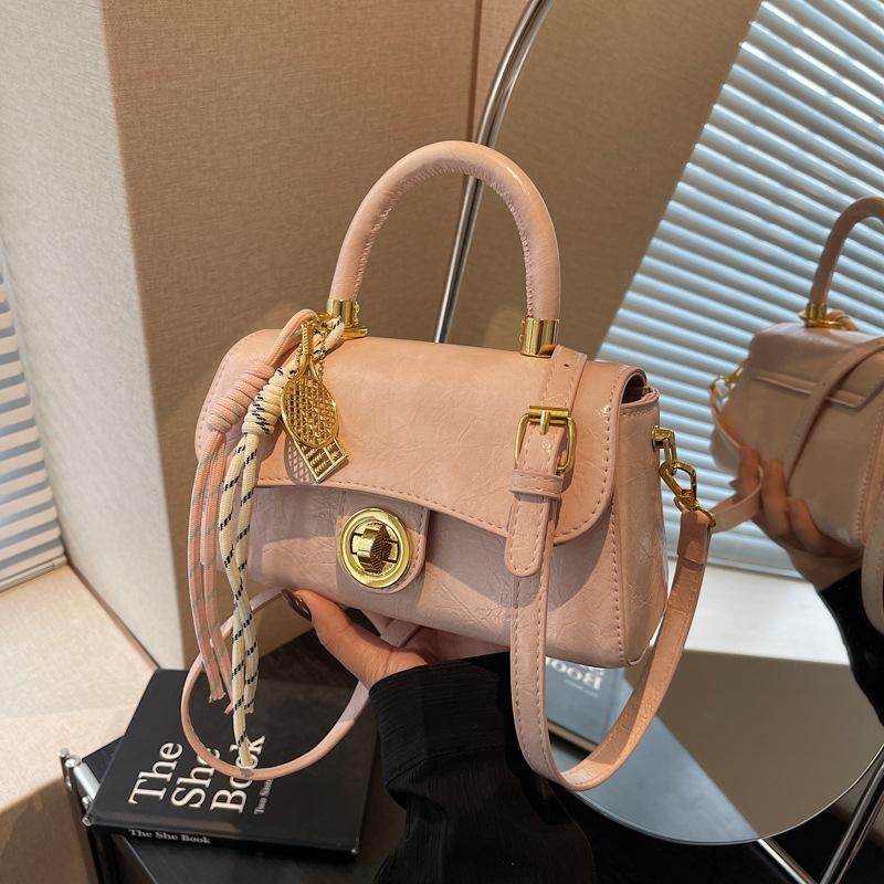 Premium Sense Portable Small Square Bag Women's New Popular Versatile Shoulder Messenger Bag Retro Commuter Bag