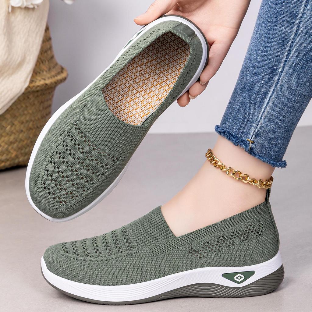 Women's Flyknit Breathable Casual Flat Shoes - Large Size Versatile Solid Color