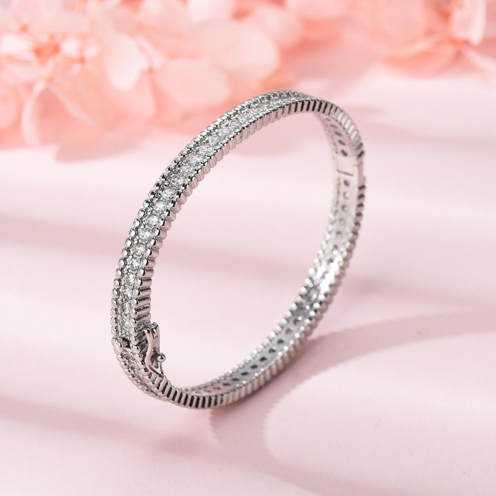 Hot-selling Seiko Full-set Diamond Buckle Bracelet, Simple Personality, Cold Wind Temperament Bracelet