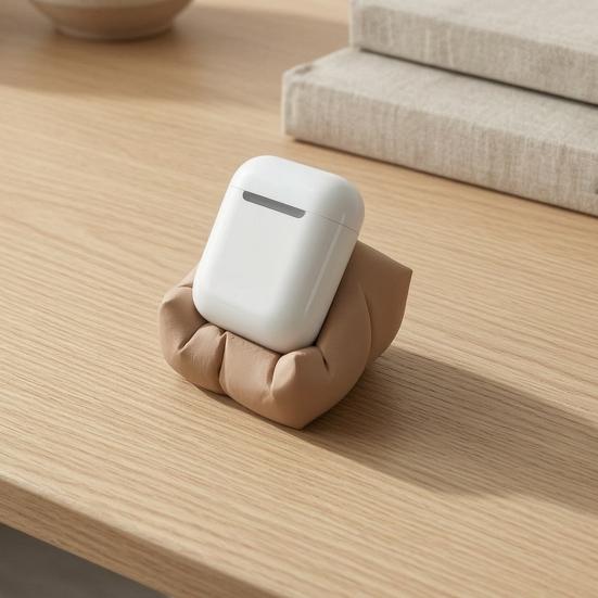 One-piece Headphone Holder 3D Printed Pillow-Shaped Stand, Cute Desk Organizer for Earbuds Study Stand Charging Case, Anti-Slip Stable Display