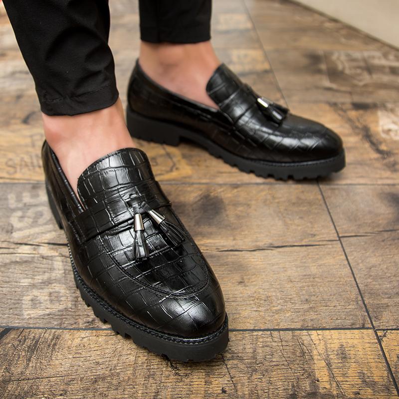 Fashion Men's Hair Stylist Fringed Thick Soled Leather Shoes Fashion Breathable Leather Luxury Brand Mens  Business Formal Party Shoes