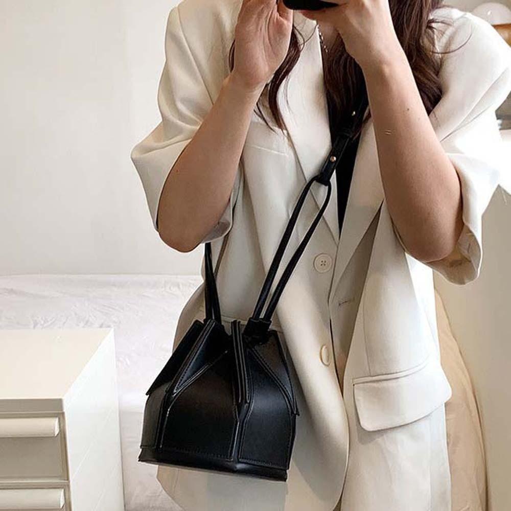 Versatile Lady Foldable Messenger Bag Contrast Color Personalized Design Drawstring Small Tote Solid Color Anti-splash Water