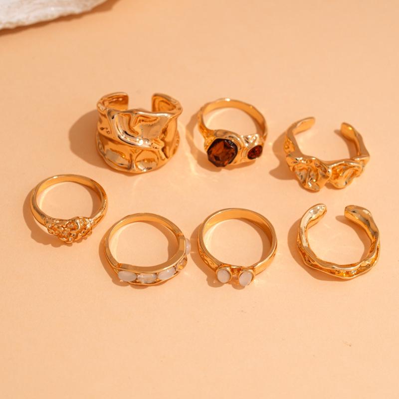 European Style Pleated Open Ring: Exquisite, Luxe Design for Women