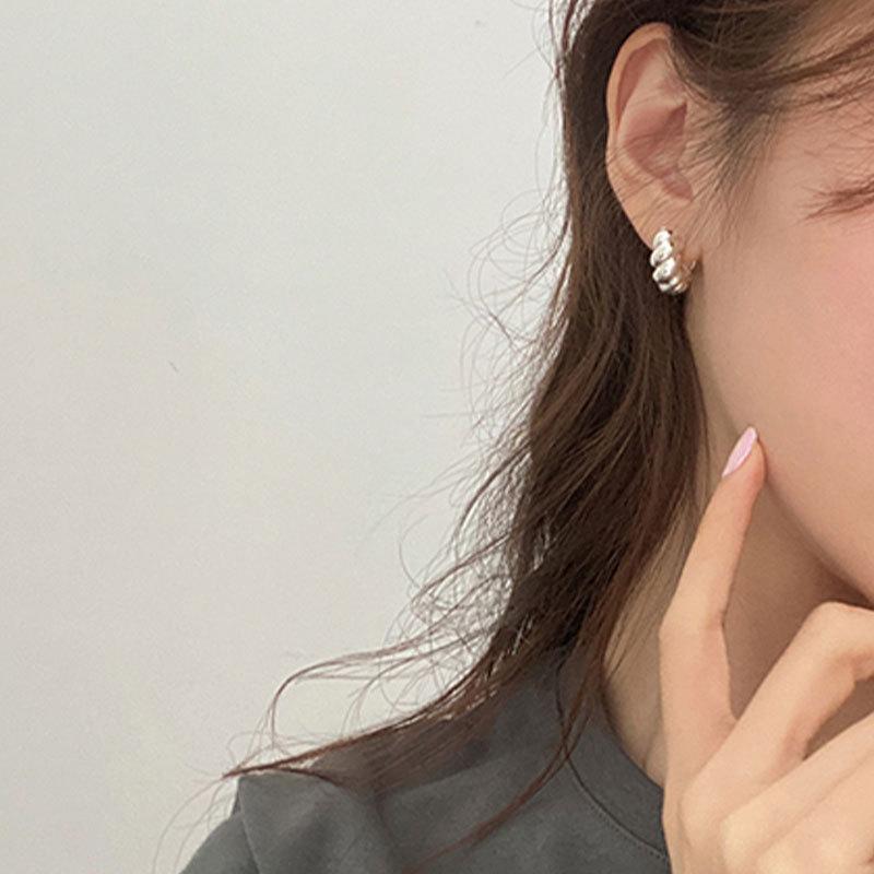 Korean Style Cable Knit Croissant Earrings - Hip Hop Retro Ear Hoops & Studs for Women