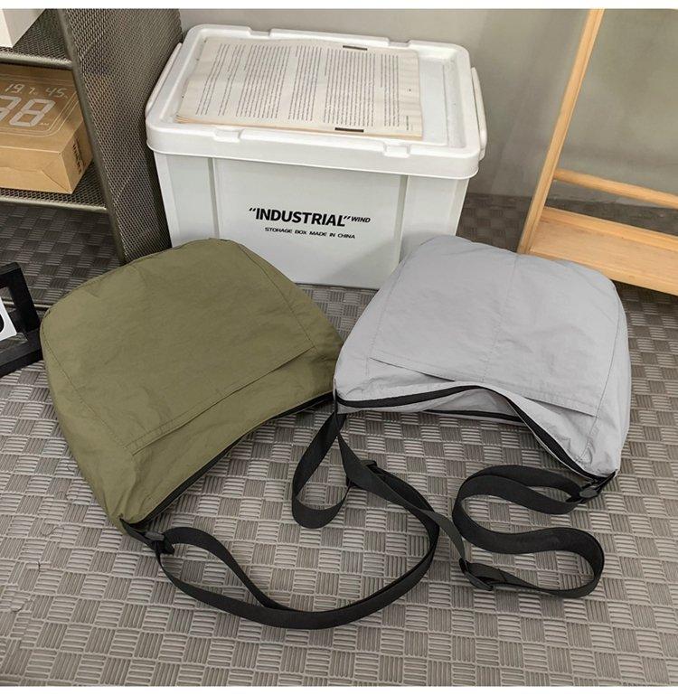 Japanese Waterproof Nylon Cloth Casual Shoulder Cloth Bag Female Design Sense Niche Retro Large Capacity Commuter Mailman Big Bag