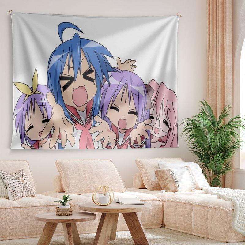 Tapestry Anime Giapponese Lucky Star Q, Morbido Adorabile Arte da Parete per Camera da Letto Soggiorno Decorazioni per Dormitorio