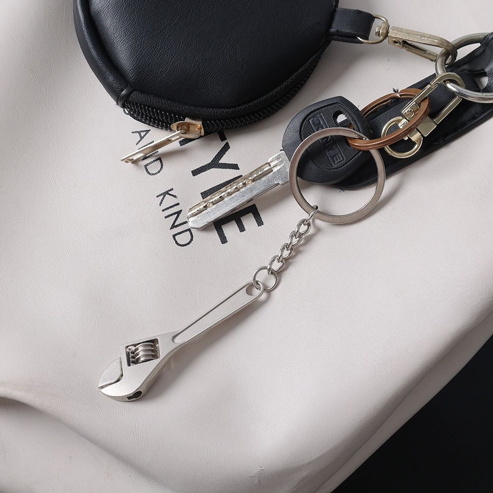 1Pcs Men Special Gift Jaw Spanner Key Chain Shifting Spanner Tool  For Bicycle Motorcycle Car Repair