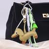 Colgante de Cuerda Tejida Dachshund y Amuleto de Cuero para Teléfono/Bolso