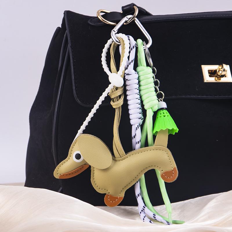 Colgante de Cuerda Tejida Dachshund y Amuleto de Cuero para Teléfono/Bolso