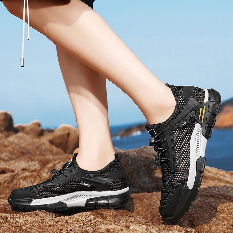 Fashion Luxury Mesh Breathable Sneakers Mens Summer Fashion Casual Outdoor Mesh Sports Shoes Soft Sole Anti Slip Odor Proof Trainer Men