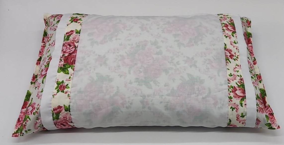 

Сделано в Японии компанией Yoshida Pillow, основанной в 1929 году. Подушка с гречневой шелухой. Сделанная вручную опытным мастером по изготовлению подушек, эта гречишная подушка является