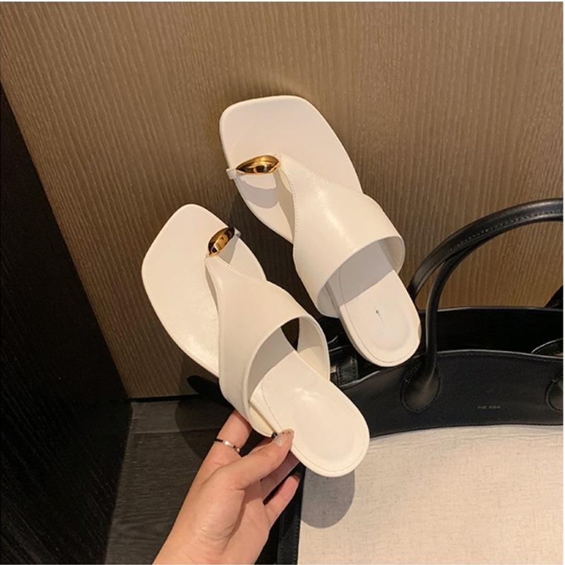 Trendy Metal Capri Early Summer Set Toe Square Head Versatile Flat Bottom Outer Wear Herringbone Open Toe Cool Slippers Female Summer