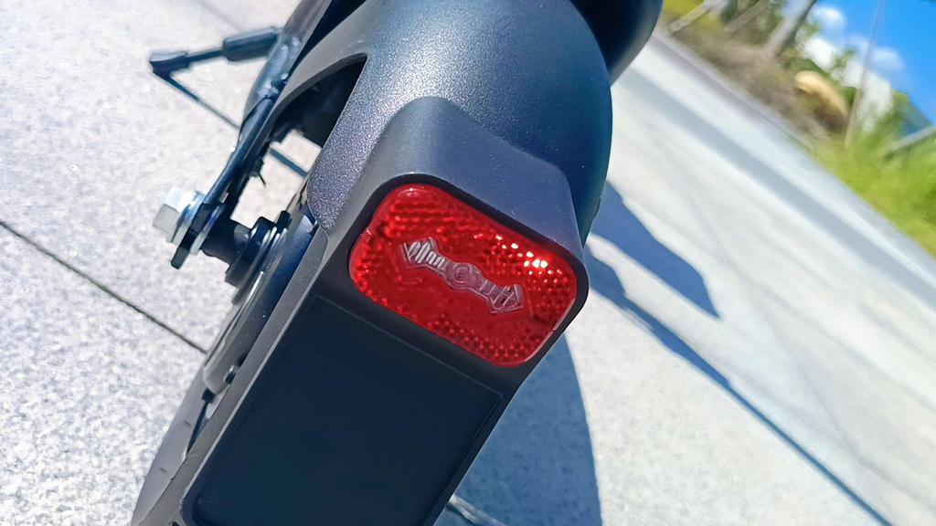DriveTron DT01 Electric Scooter: 750W Motor, 25-mile Range, 36V 13Ah Battery, Foldable Design, EABS Brakes