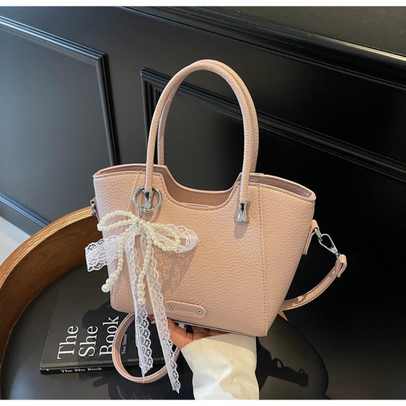 Retro commuter tote handbag, new fashionable large-capacity shoulder bag, simple texture vegetable basket