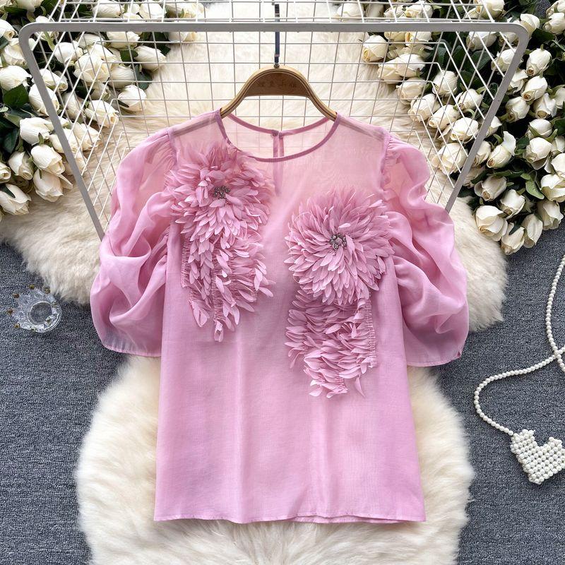 

Французская рубашка с трехмерным цветком из бриллиантов и шикарными рукавами-буфами Pink All yards