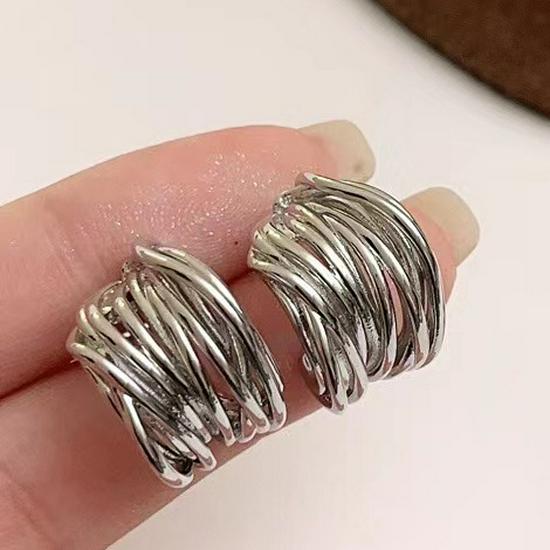 C-shaped Wraparound Stud Earrings: Light Luxury, Niche Design, High-End, Summer Fashion with Retro Hong Kong Style.