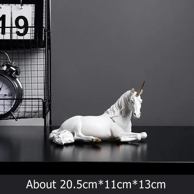 

Статуэтка Единорога Смола Скульптура Лошади Пегаса Персонаж Фильма Мультяшная Фигурка Мифическое Животное Украшение Декор Гостиной Подарок Поделка M