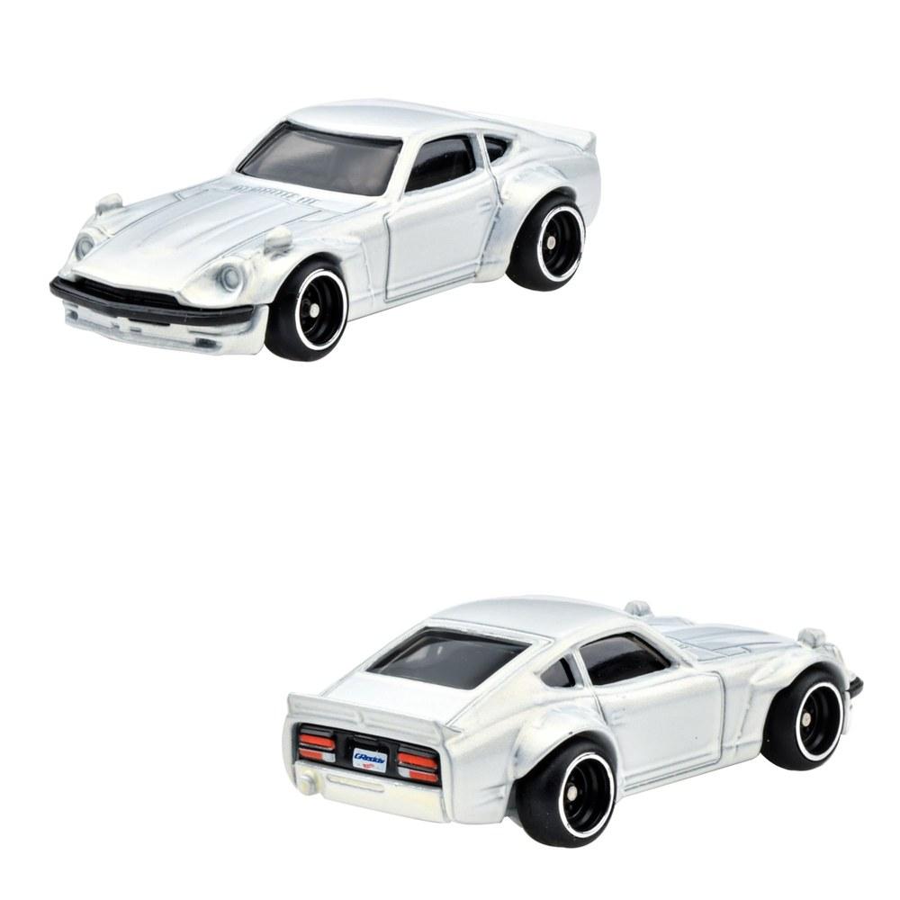 Hot Wheels Premium Collector Set 4 Vehicles Wide Body Assortment Mini Cars Ages 3 and Up Multi 987A-GMH39