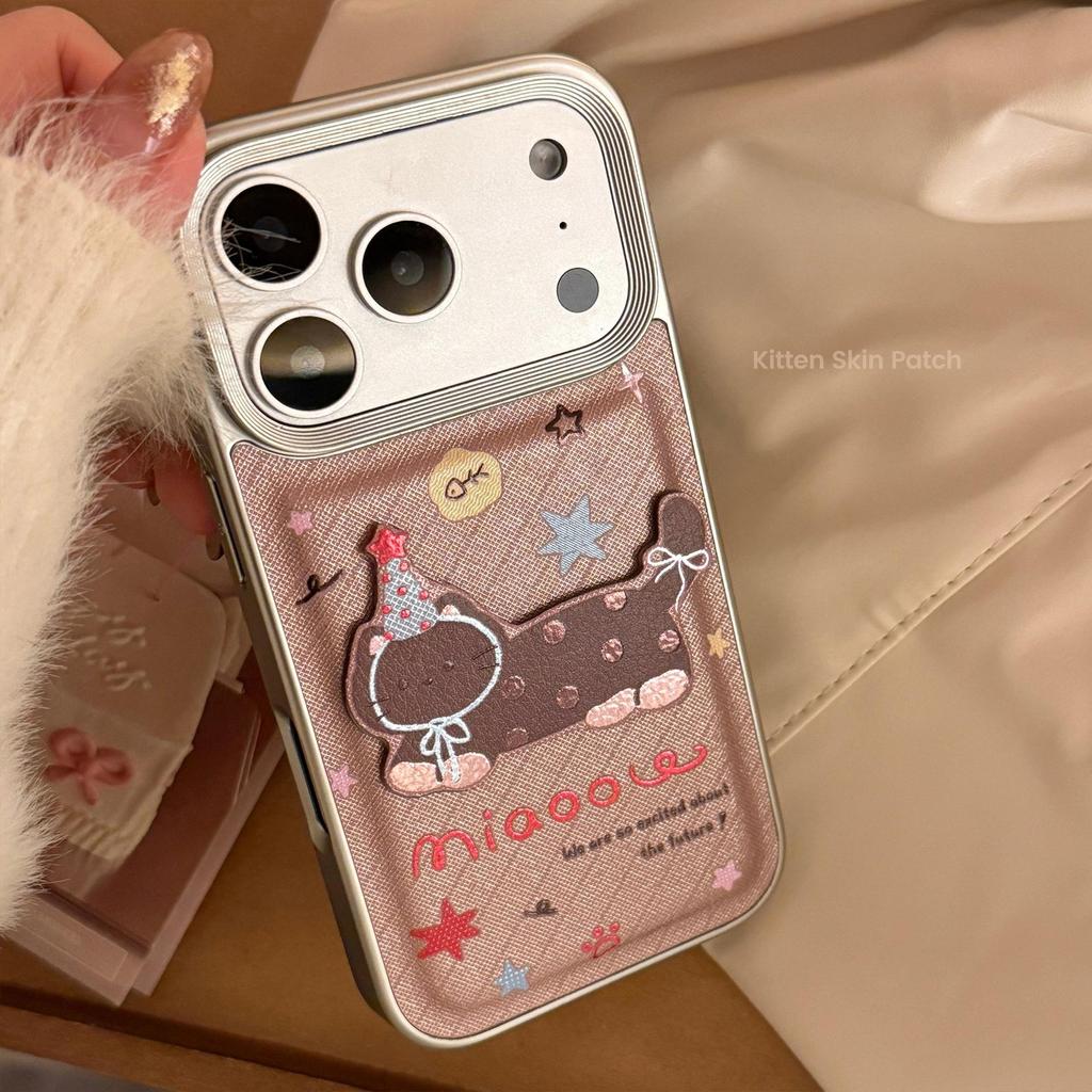 Retro Brown Cat Phone Case for iPhone 16, iPhone 17, iPhone 17 Pro Max