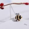 Beautiful Bee Pendant Necklace Silver Classy Clavicle Chain for Street Shooting