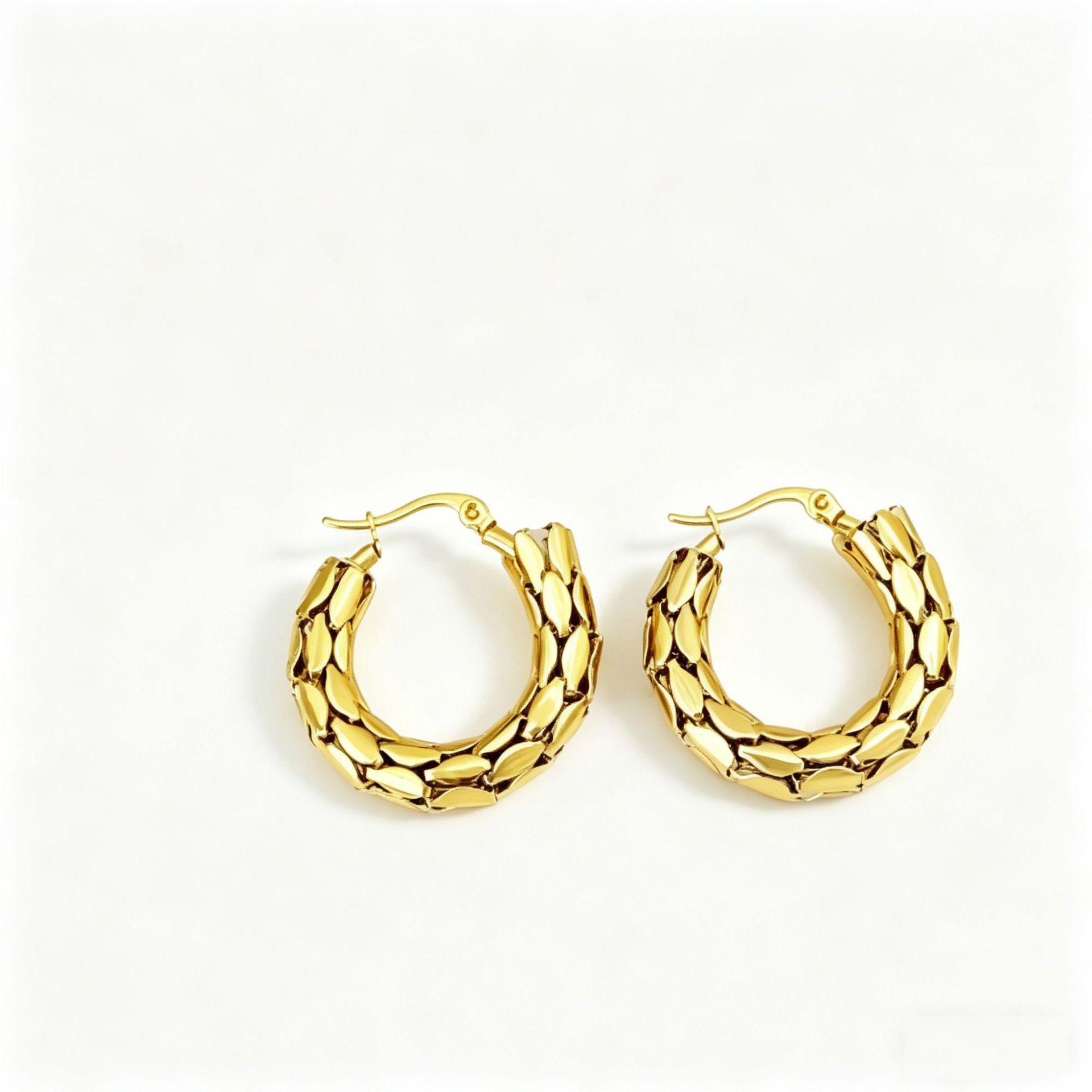Metal Casting Water Drop Earrings with Inlaid Diamond & Pearl - Women s Versatile Fashion 18K