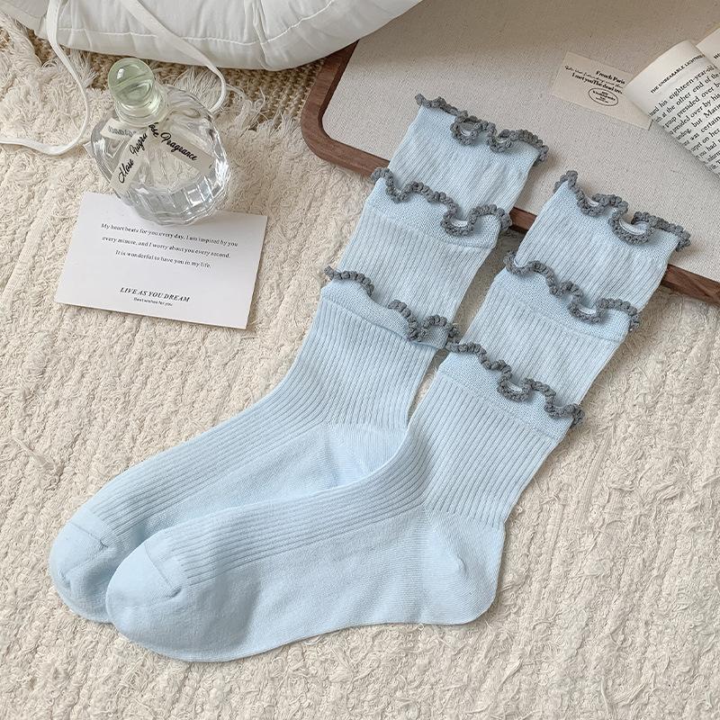 Women's Spring and Autumn Black Fungus Lace Boneless Mid Tube Pile Socks